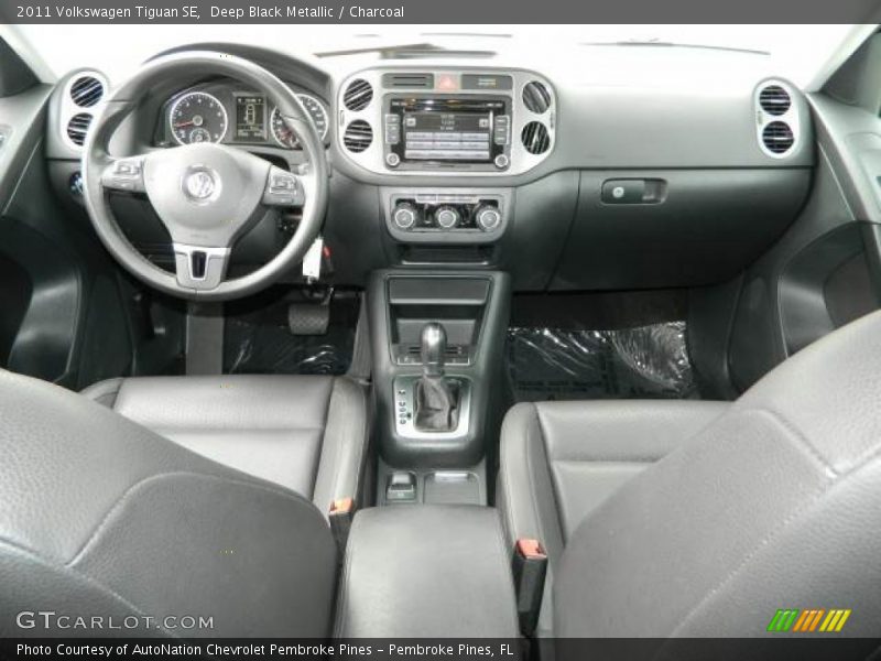Deep Black Metallic / Charcoal 2011 Volkswagen Tiguan SE