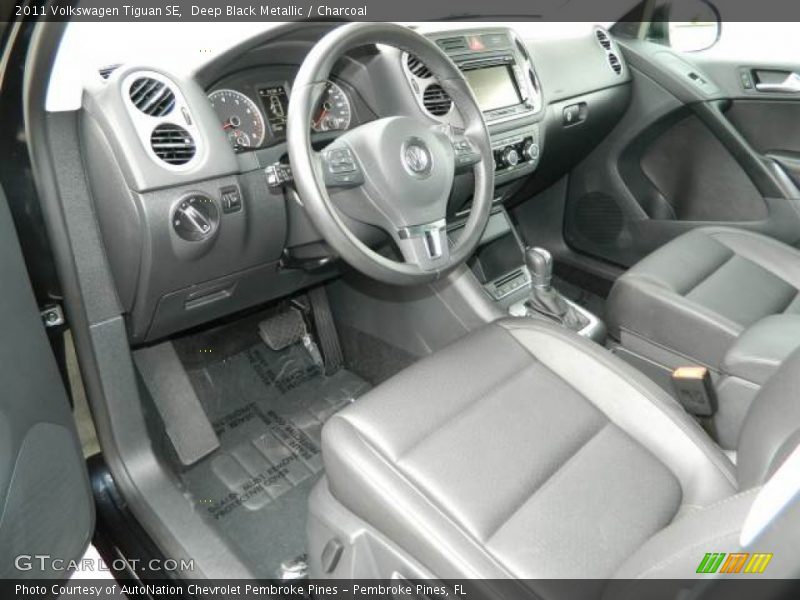 Deep Black Metallic / Charcoal 2011 Volkswagen Tiguan SE