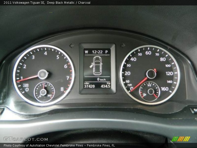 Deep Black Metallic / Charcoal 2011 Volkswagen Tiguan SE