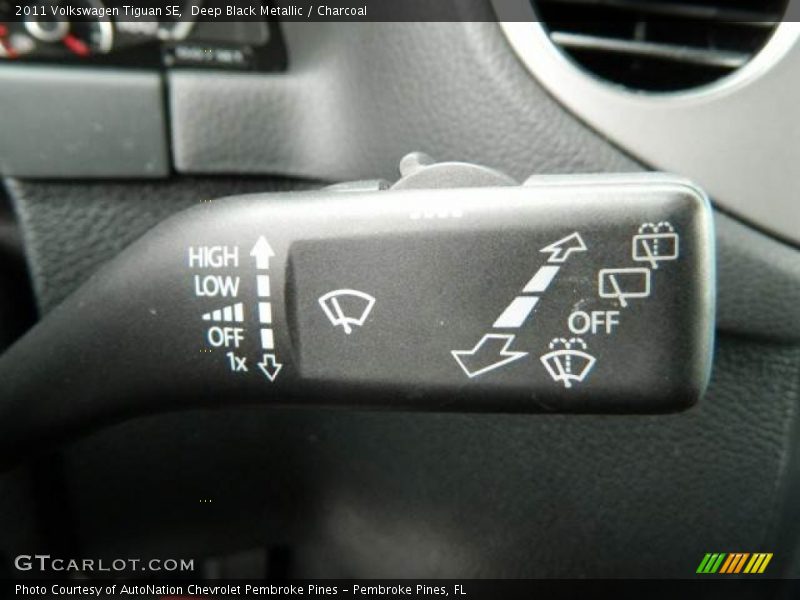 Deep Black Metallic / Charcoal 2011 Volkswagen Tiguan SE