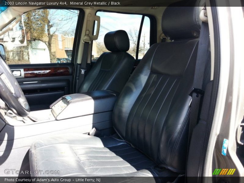 Mineral Grey Metallic / Black 2003 Lincoln Navigator Luxury 4x4