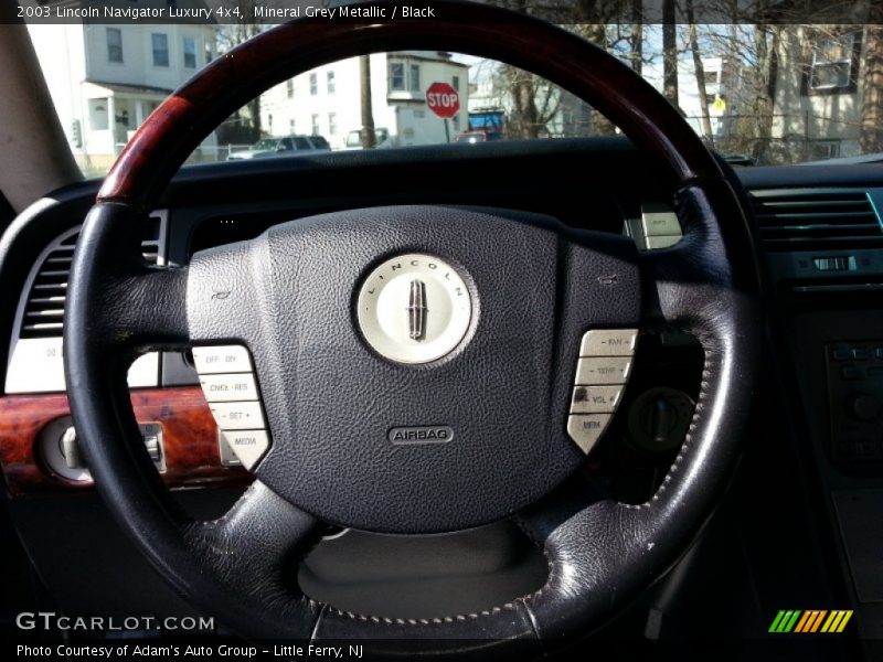 Mineral Grey Metallic / Black 2003 Lincoln Navigator Luxury 4x4