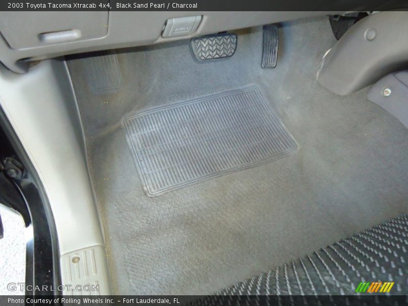 Black Sand Pearl / Charcoal 2003 Toyota Tacoma Xtracab 4x4