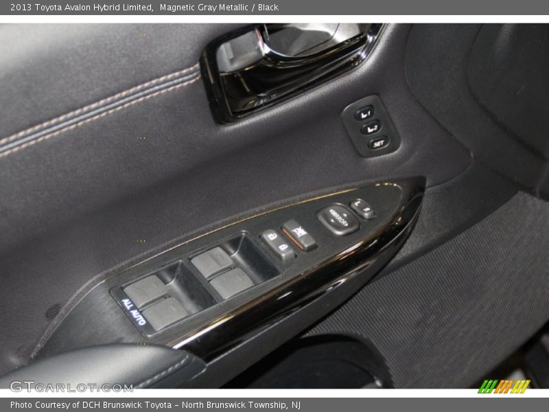 Magnetic Gray Metallic / Black 2013 Toyota Avalon Hybrid Limited