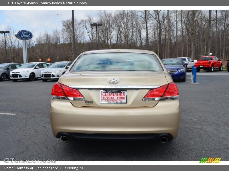 Sandy Beach Metallic / Ivory 2011 Toyota Avalon