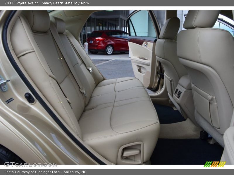 Sandy Beach Metallic / Ivory 2011 Toyota Avalon