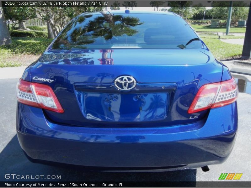 Blue Ribbon Metallic / Ash Gray 2010 Toyota Camry LE