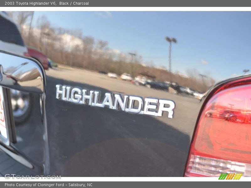 Black / Charcoal 2003 Toyota Highlander V6
