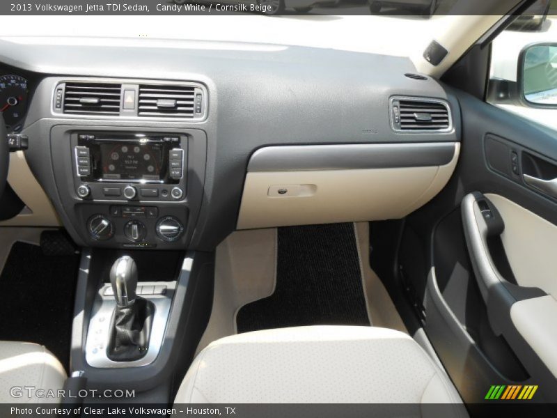 Candy White / Cornsilk Beige 2013 Volkswagen Jetta TDI Sedan