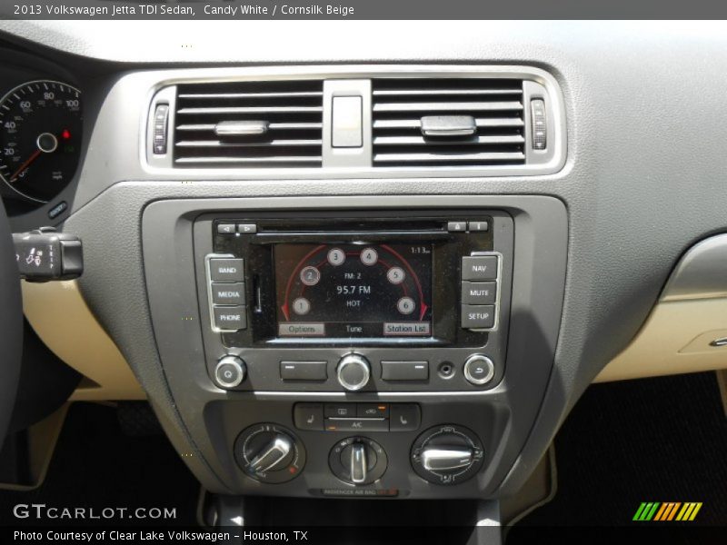 Candy White / Cornsilk Beige 2013 Volkswagen Jetta TDI Sedan