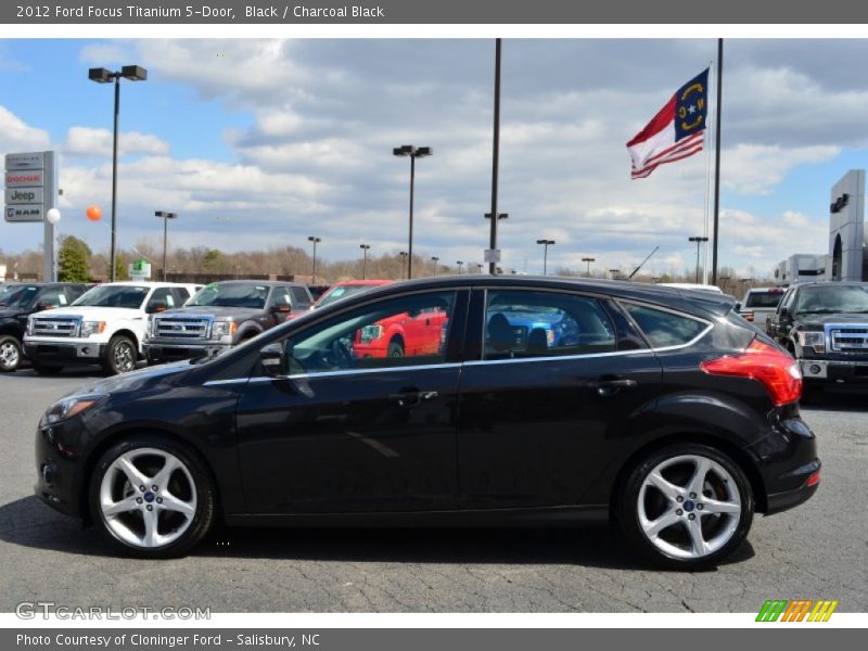 Black / Charcoal Black 2012 Ford Focus Titanium 5-Door
