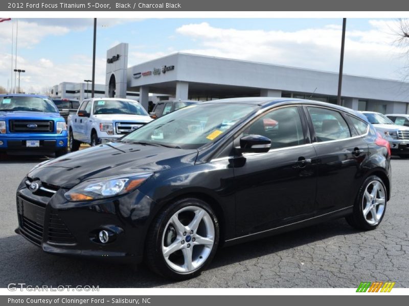 Black / Charcoal Black 2012 Ford Focus Titanium 5-Door