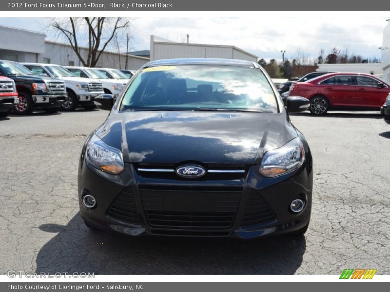 Black / Charcoal Black 2012 Ford Focus Titanium 5-Door