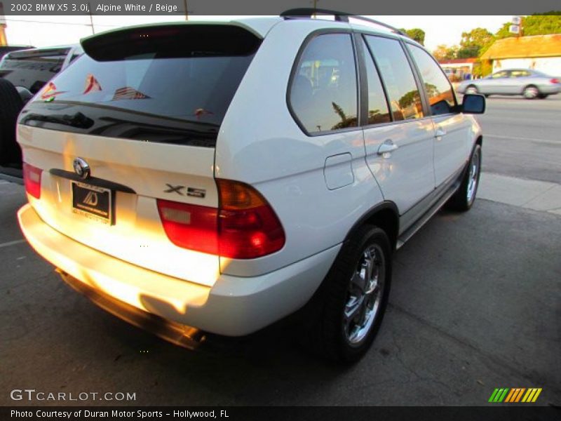 Alpine White / Beige 2002 BMW X5 3.0i