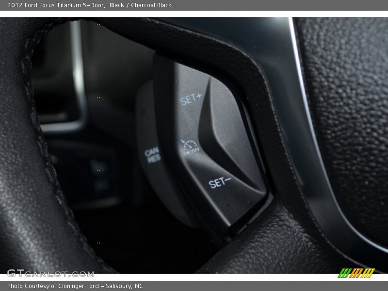 Black / Charcoal Black 2012 Ford Focus Titanium 5-Door
