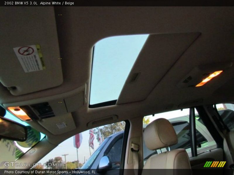 Alpine White / Beige 2002 BMW X5 3.0i