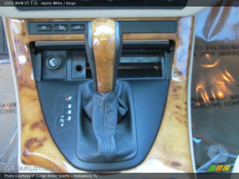 Alpine White / Beige 2002 BMW X5 3.0i