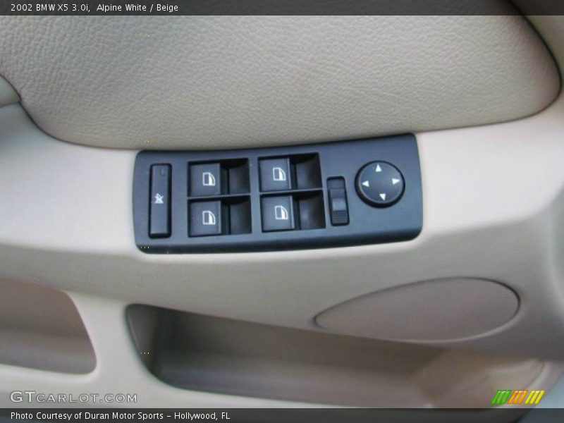 Alpine White / Beige 2002 BMW X5 3.0i