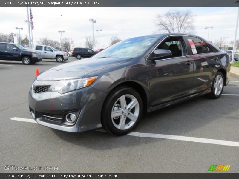 Magnetic Gray Metallic / Black 2013 Toyota Camry SE
