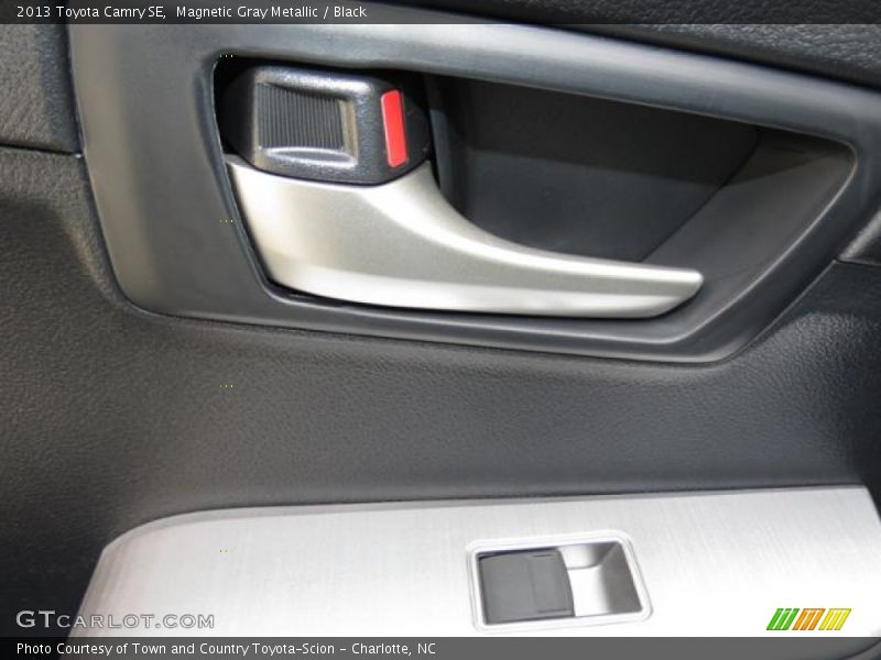 Magnetic Gray Metallic / Black 2013 Toyota Camry SE