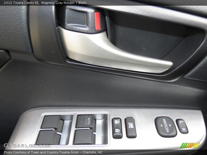 Magnetic Gray Metallic / Black 2013 Toyota Camry SE
