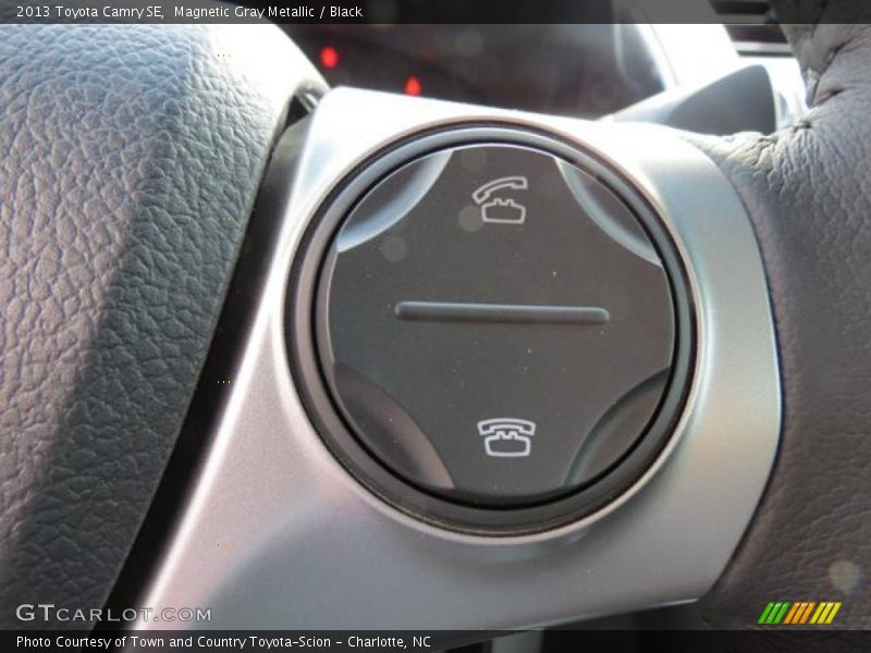 Magnetic Gray Metallic / Black 2013 Toyota Camry SE