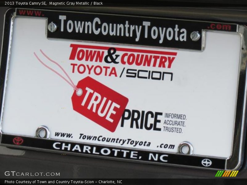 Magnetic Gray Metallic / Black 2013 Toyota Camry SE