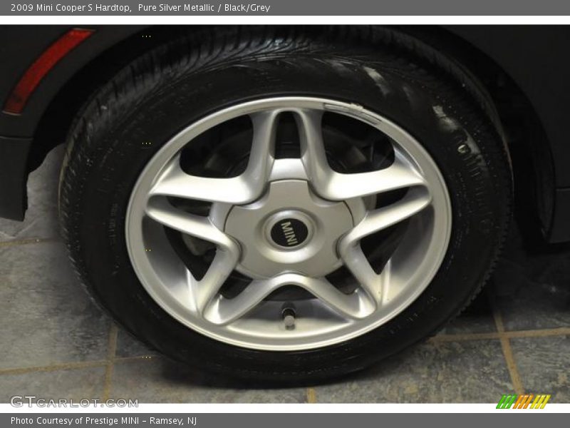 Pure Silver Metallic / Black/Grey 2009 Mini Cooper S Hardtop