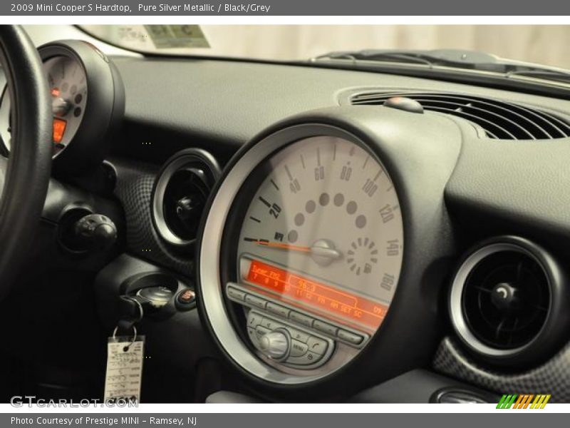 Pure Silver Metallic / Black/Grey 2009 Mini Cooper S Hardtop