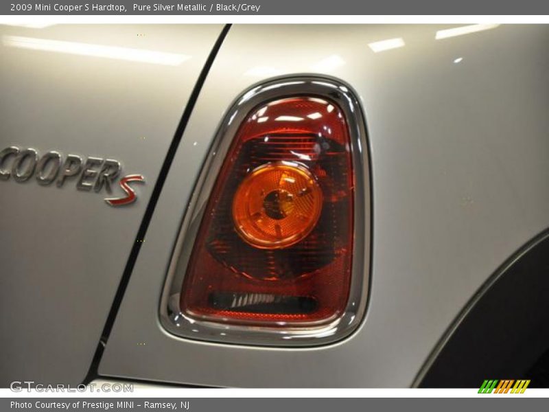 Pure Silver Metallic / Black/Grey 2009 Mini Cooper S Hardtop