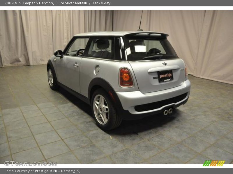 Pure Silver Metallic / Black/Grey 2009 Mini Cooper S Hardtop