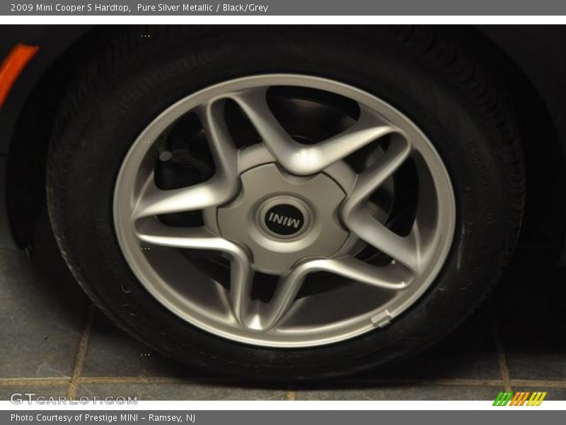 Pure Silver Metallic / Black/Grey 2009 Mini Cooper S Hardtop