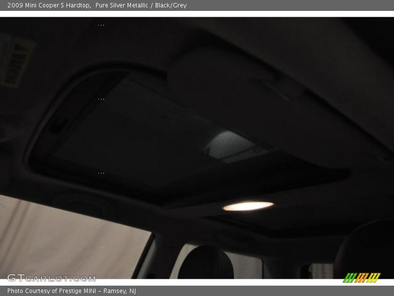Pure Silver Metallic / Black/Grey 2009 Mini Cooper S Hardtop