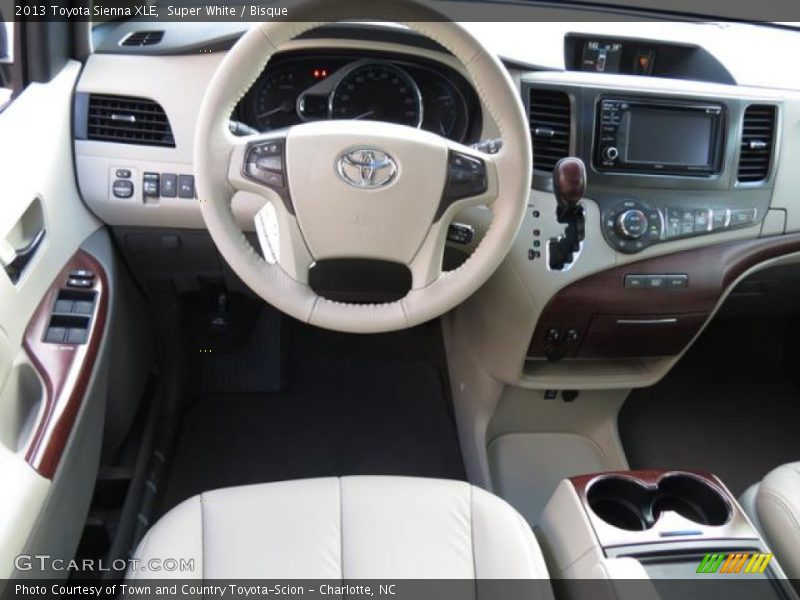 Super White / Bisque 2013 Toyota Sienna XLE