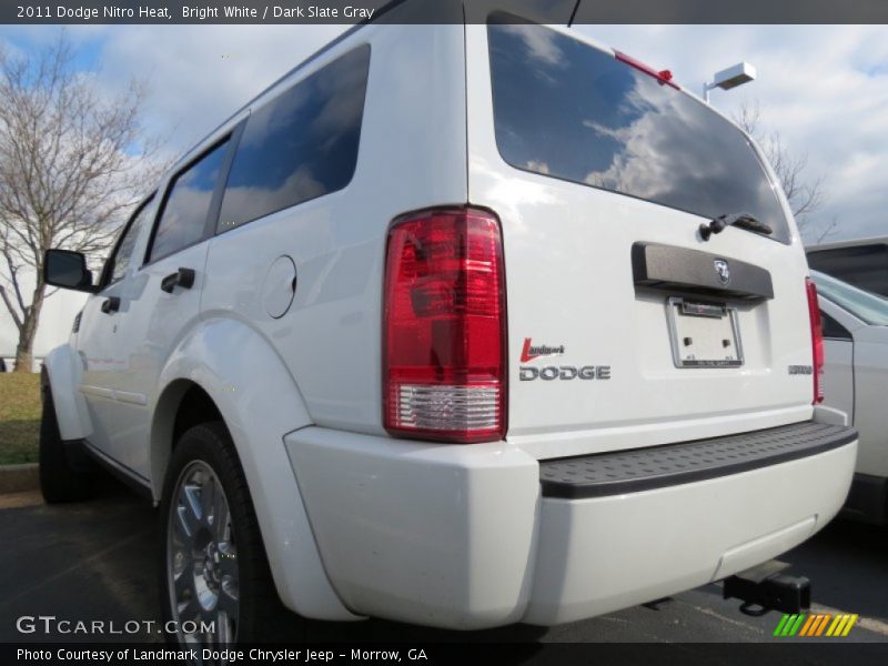 Bright White / Dark Slate Gray 2011 Dodge Nitro Heat