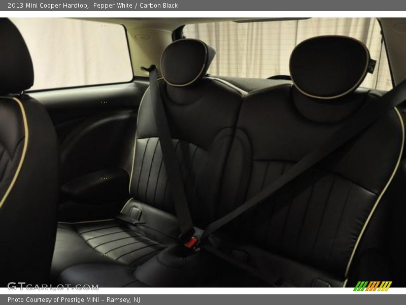 Pepper White / Carbon Black 2013 Mini Cooper Hardtop