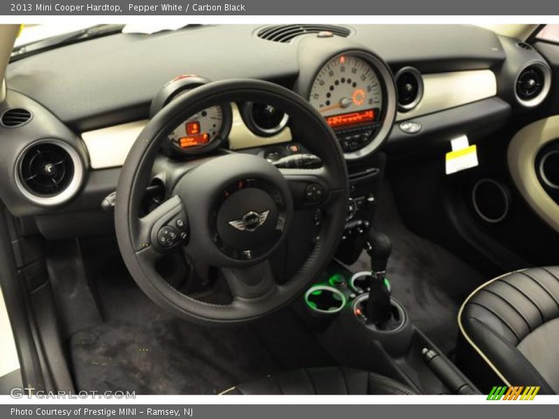 Pepper White / Carbon Black 2013 Mini Cooper Hardtop