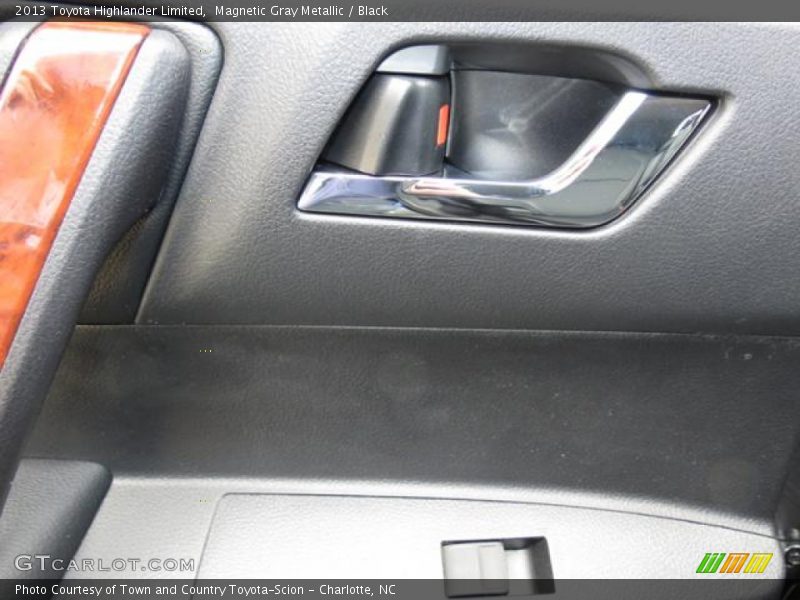 Magnetic Gray Metallic / Black 2013 Toyota Highlander Limited