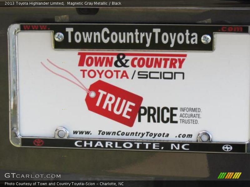 Magnetic Gray Metallic / Black 2013 Toyota Highlander Limited