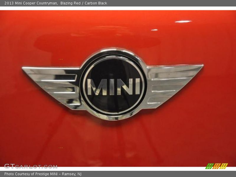 Blazing Red / Carbon Black 2013 Mini Cooper Countryman