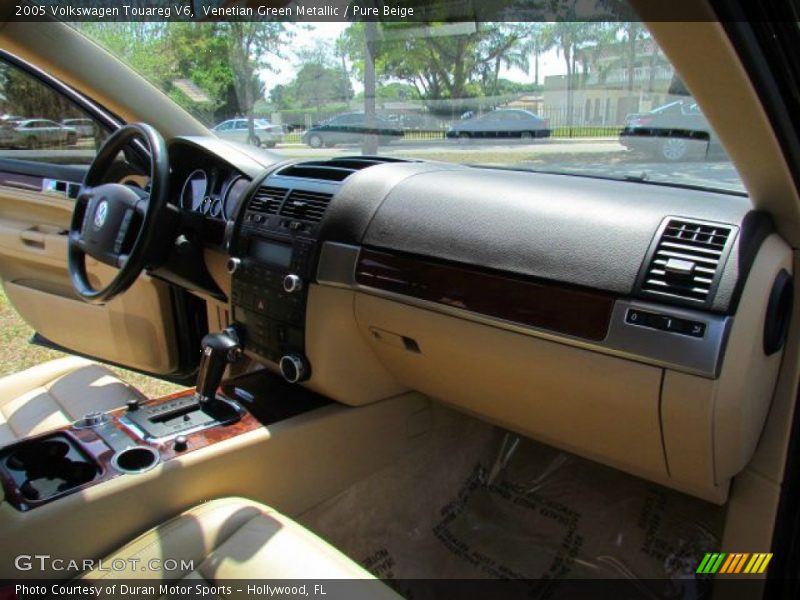 Venetian Green Metallic / Pure Beige 2005 Volkswagen Touareg V6