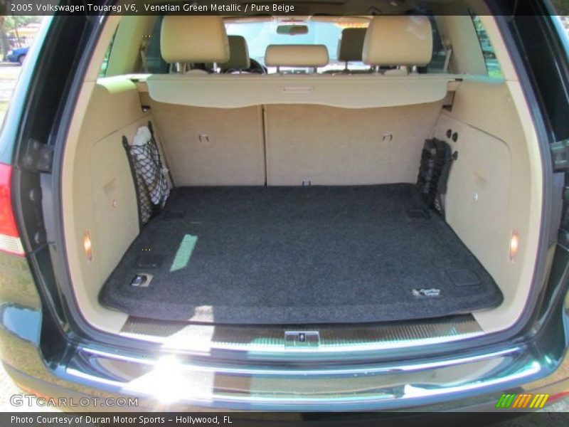 Venetian Green Metallic / Pure Beige 2005 Volkswagen Touareg V6