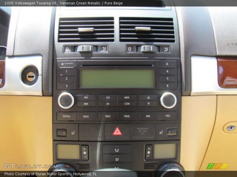 Venetian Green Metallic / Pure Beige 2005 Volkswagen Touareg V6