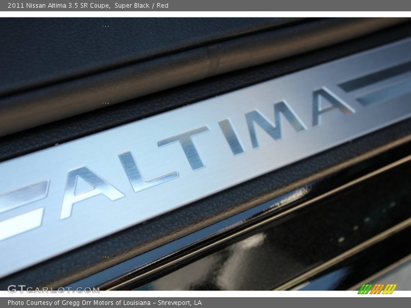  2011 Altima 3.5 SR Coupe Logo
