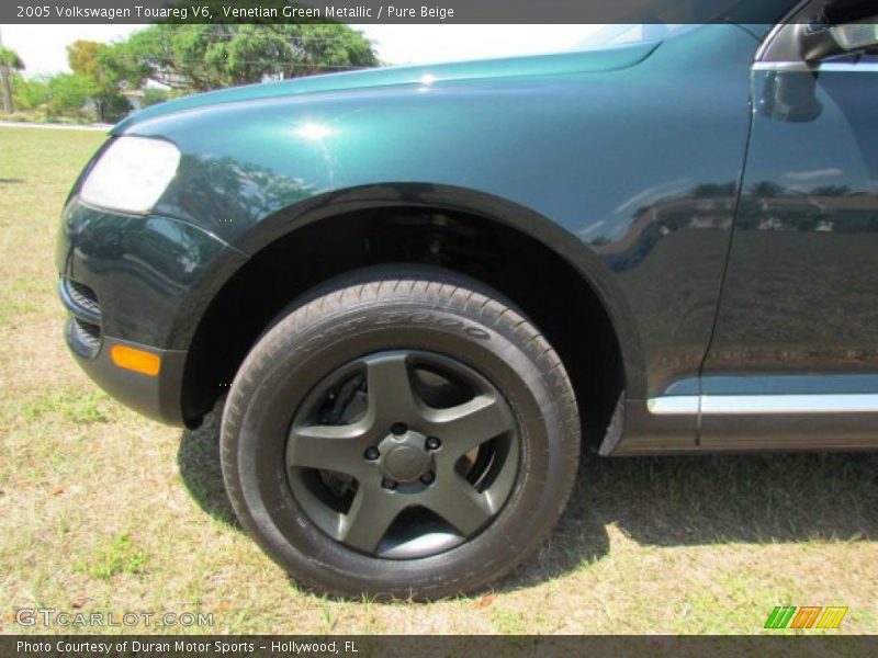 Venetian Green Metallic / Pure Beige 2005 Volkswagen Touareg V6