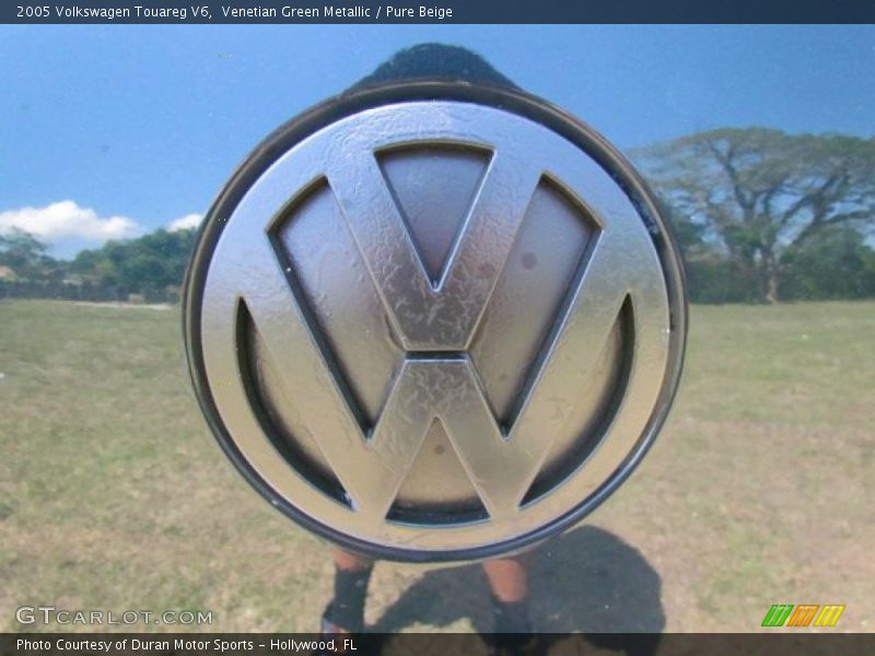 Venetian Green Metallic / Pure Beige 2005 Volkswagen Touareg V6