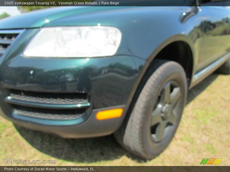 Venetian Green Metallic / Pure Beige 2005 Volkswagen Touareg V6