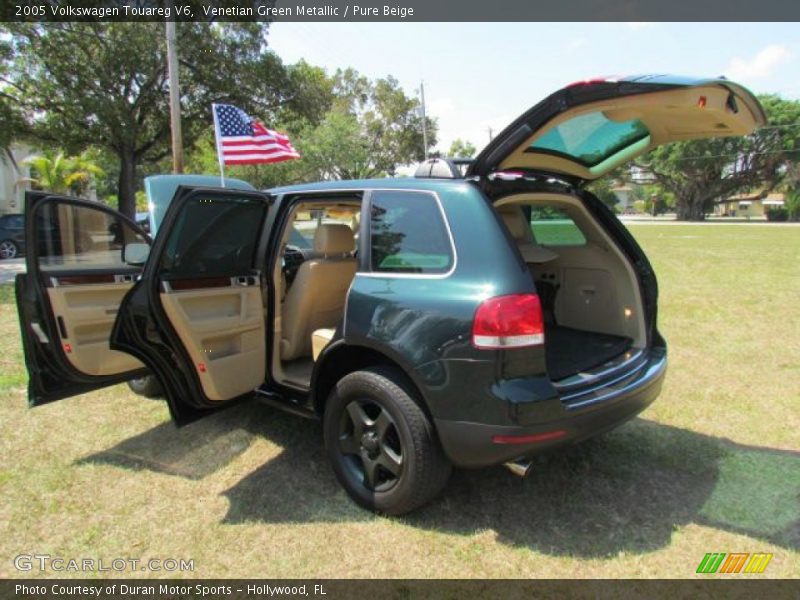 Venetian Green Metallic / Pure Beige 2005 Volkswagen Touareg V6