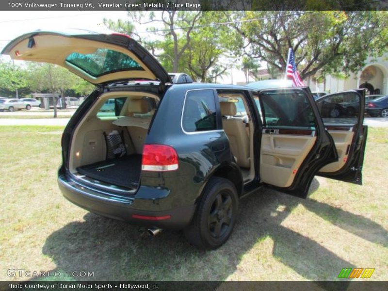 Venetian Green Metallic / Pure Beige 2005 Volkswagen Touareg V6
