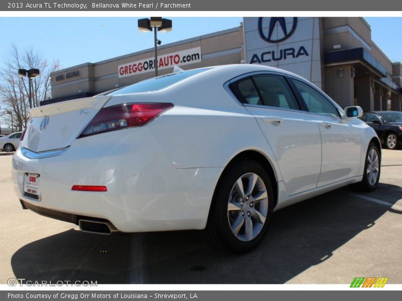Bellanova White Pearl / Parchment 2013 Acura TL Technology